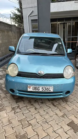 Toyota Sienta 1.5 AWD 2007 Blue