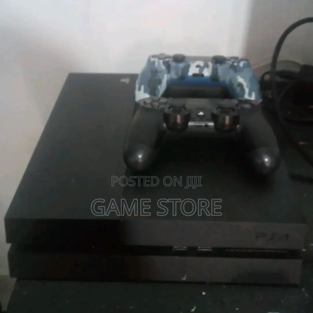 PS4 Standard Original - Your Landlord Will Ask Who Scored That Goal!