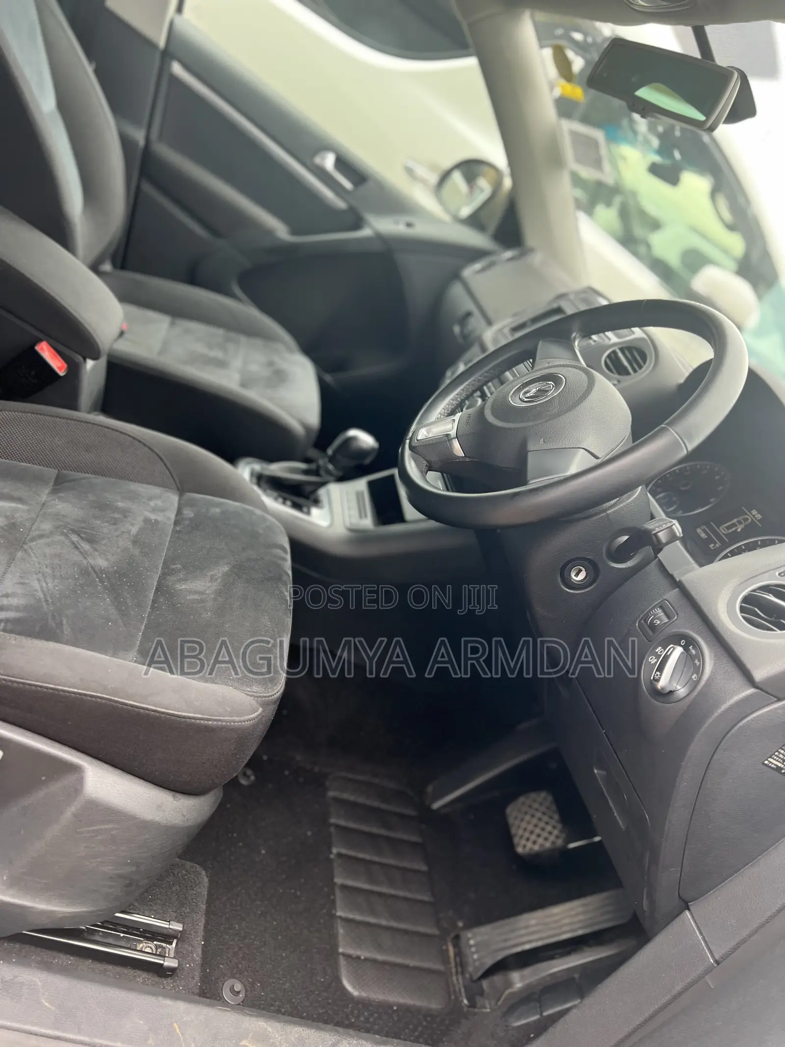 Volkswagen Tiguan SE 2013 Brown