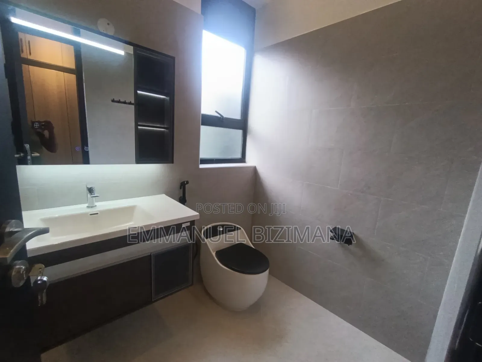 Furnished 1bdrm Block of Flats in Kisaasi, Central Division for sale
