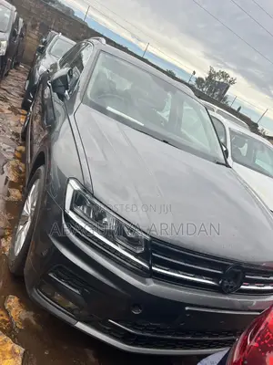 Volkswagen Tiguan 2.0T S AWD 4MOTION 2017 Gray