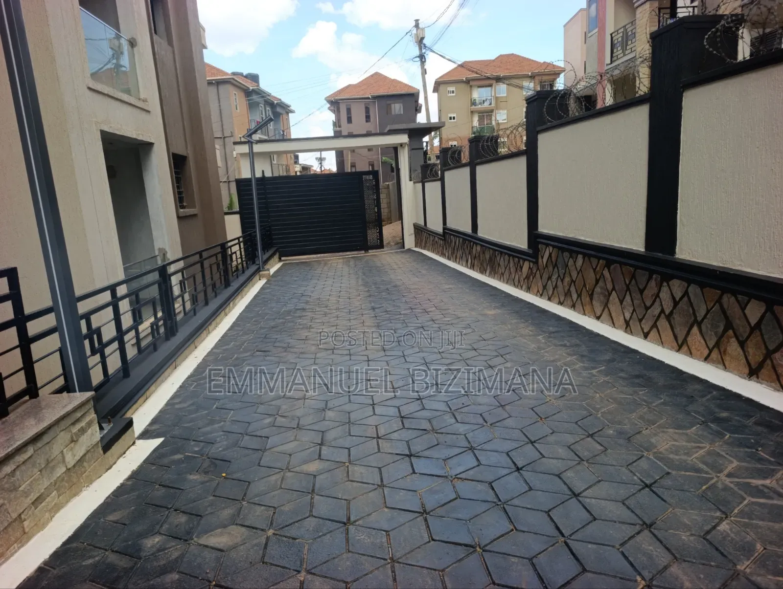 Furnished 2bdrm Block of Flats in Kyanja, Central Division for sale