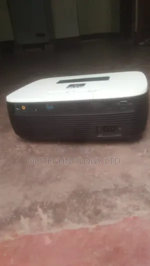 Sonny Projector