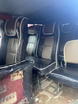 Toyota HiAce 2010