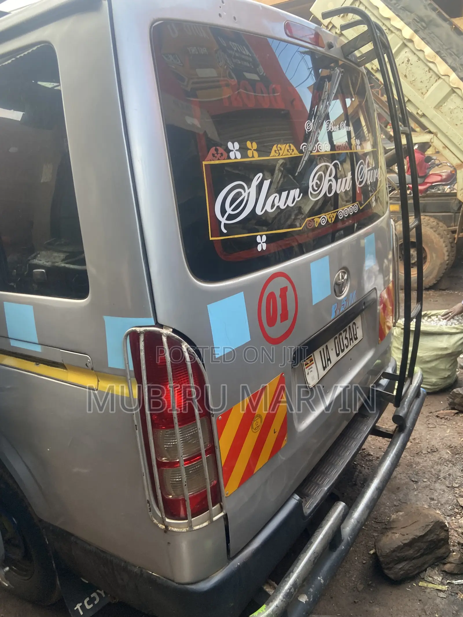 Toyota HiAce 2010