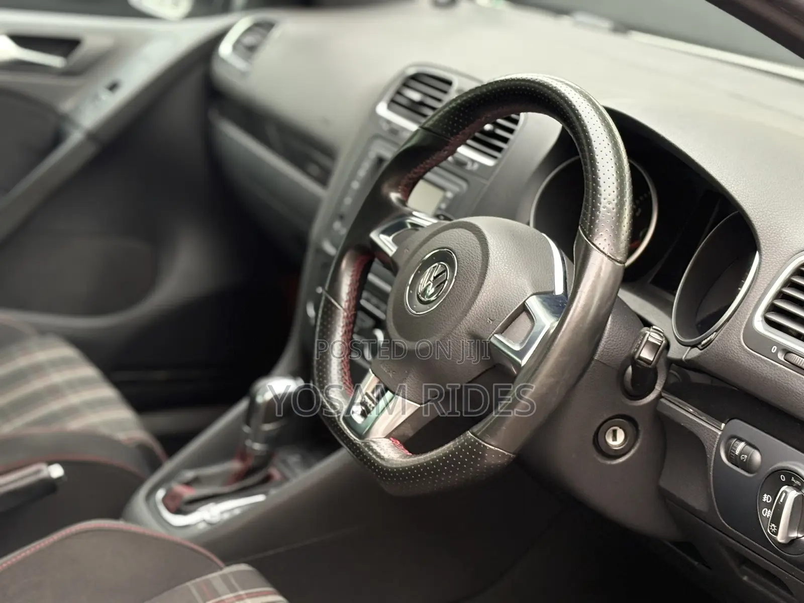 Volkswagen Golf 2012 White