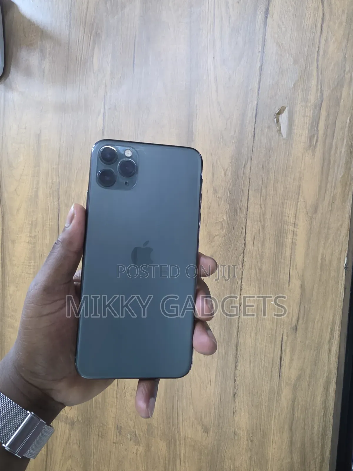 Apple iPhone 11 Pro Max 64 GB Green