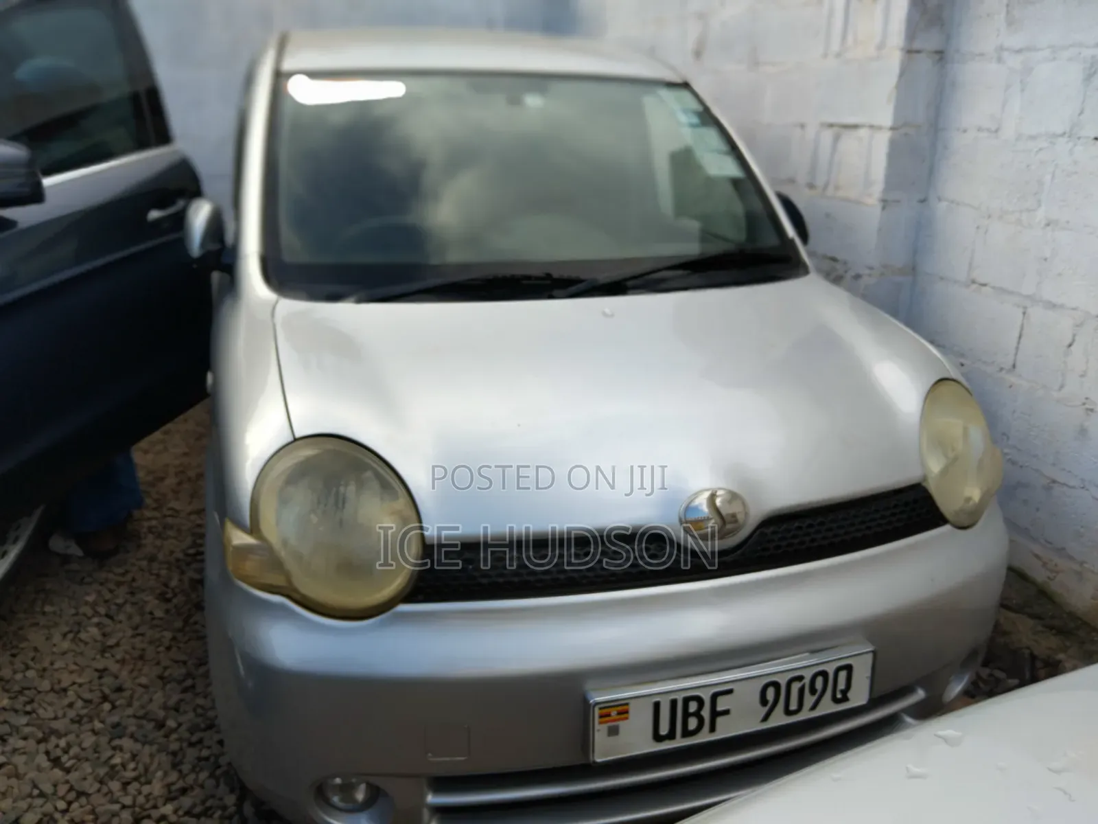Toyota Sienta 2005 Silver