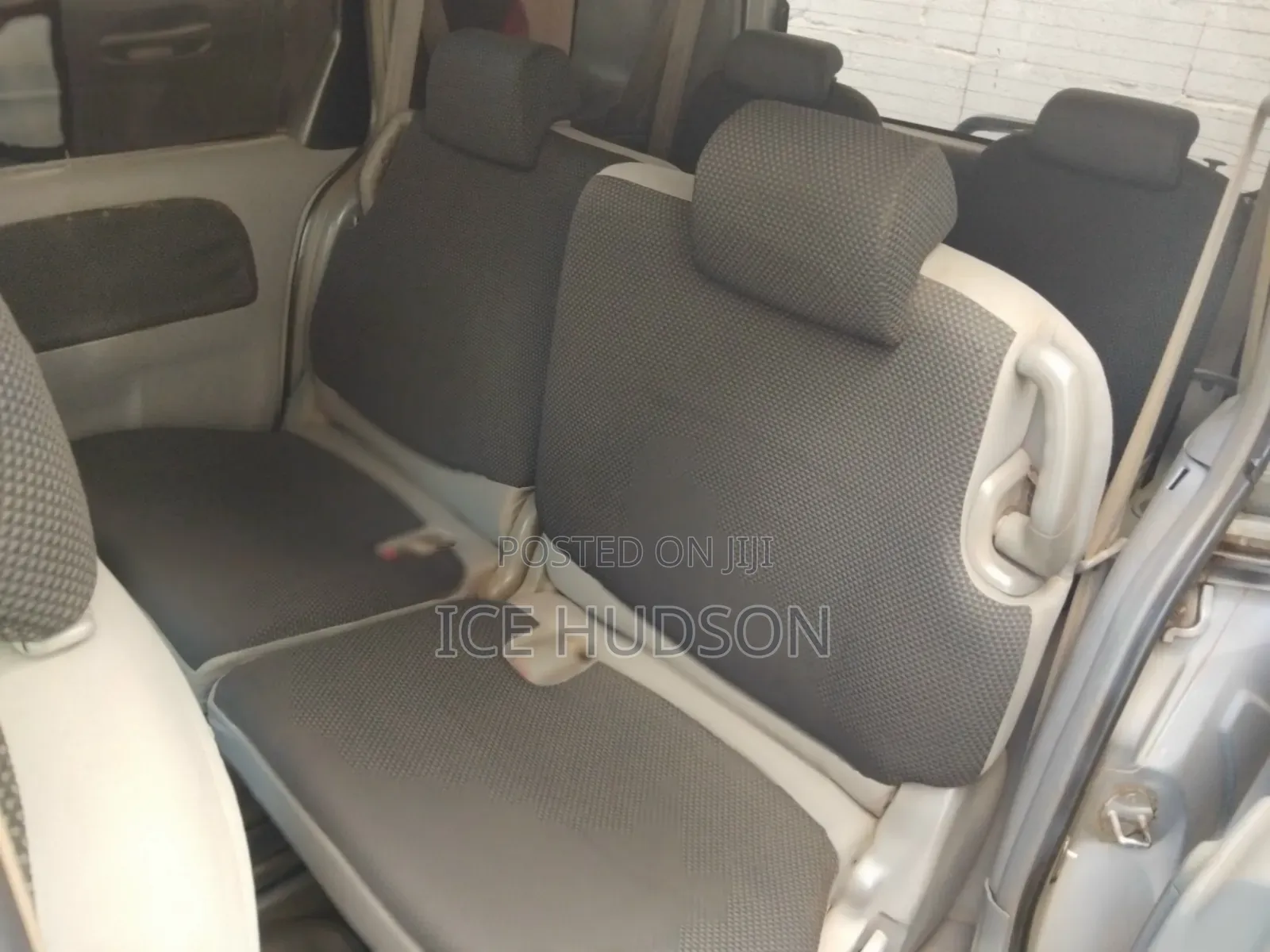 Toyota Sienta 2005 Silver