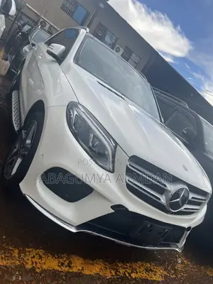 Mercedes-Benz GLE-Class GLE 350d 4MATIC 2018 White
