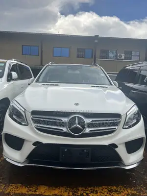 Mercedes-Benz GLE-Class GLE 350d 4MATIC 2018 White