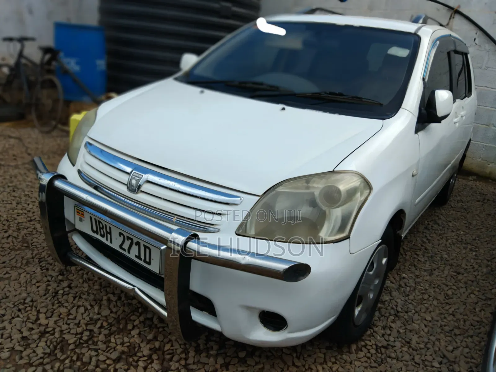 Toyota Raum 2006 White