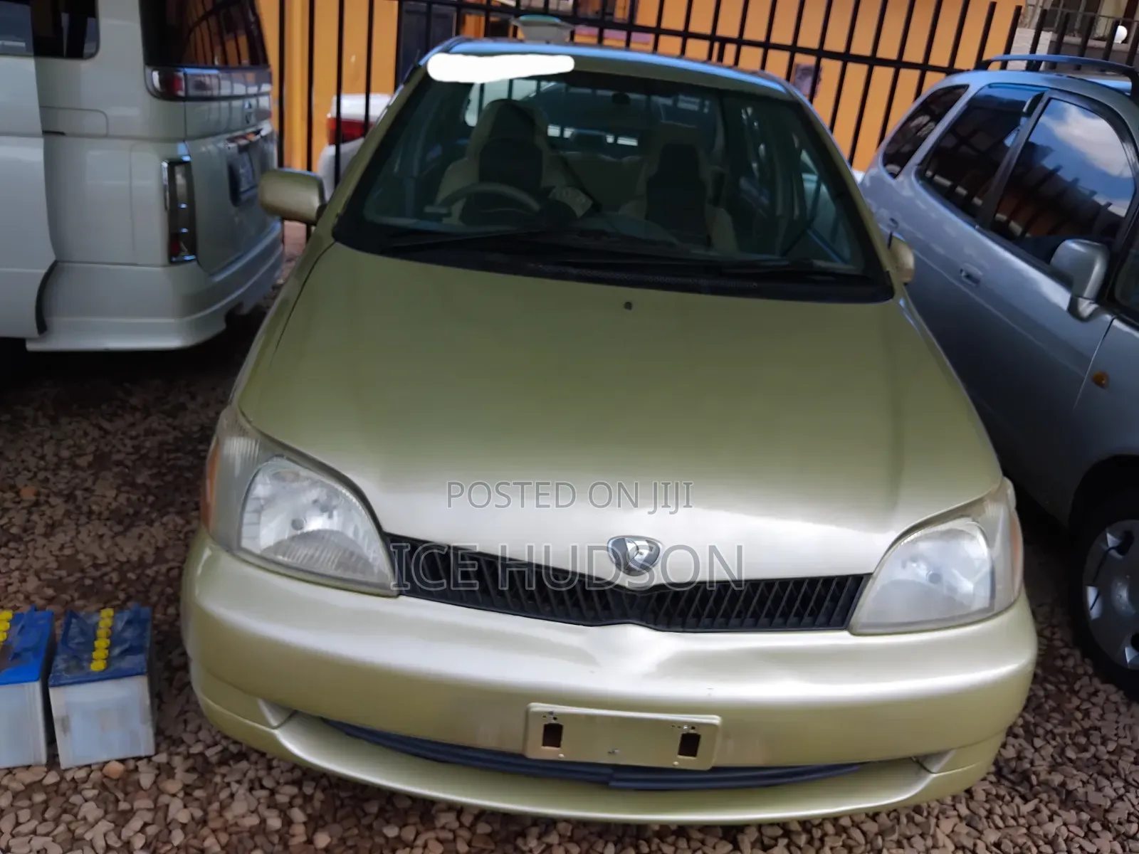 Toyota Platz 2002