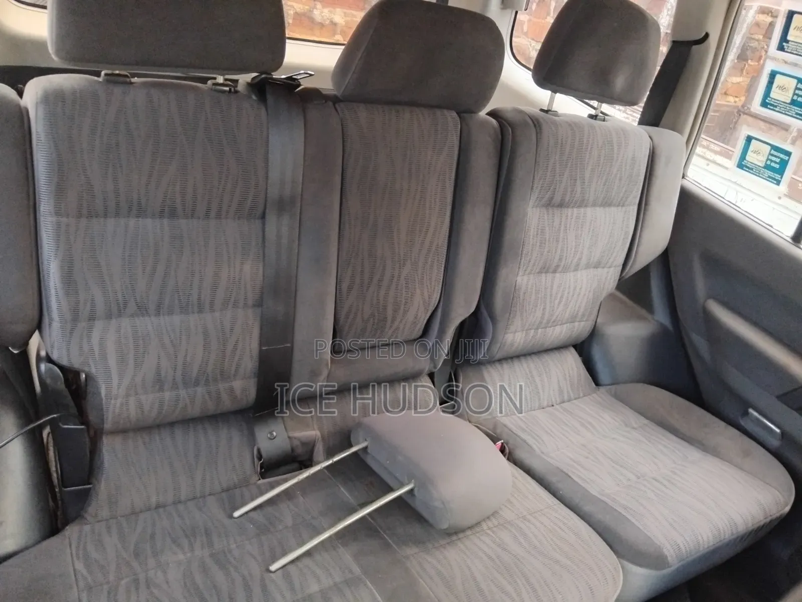 Mitsubishi Pajero 2000 Silver