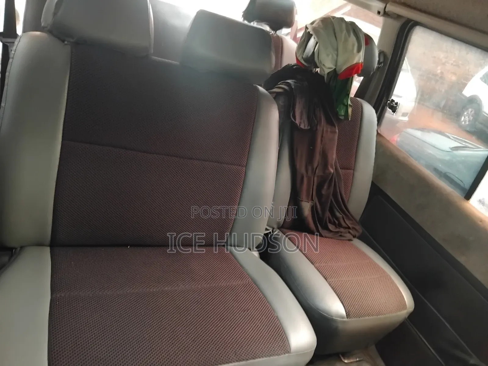 Toyota HiAce 2003 White