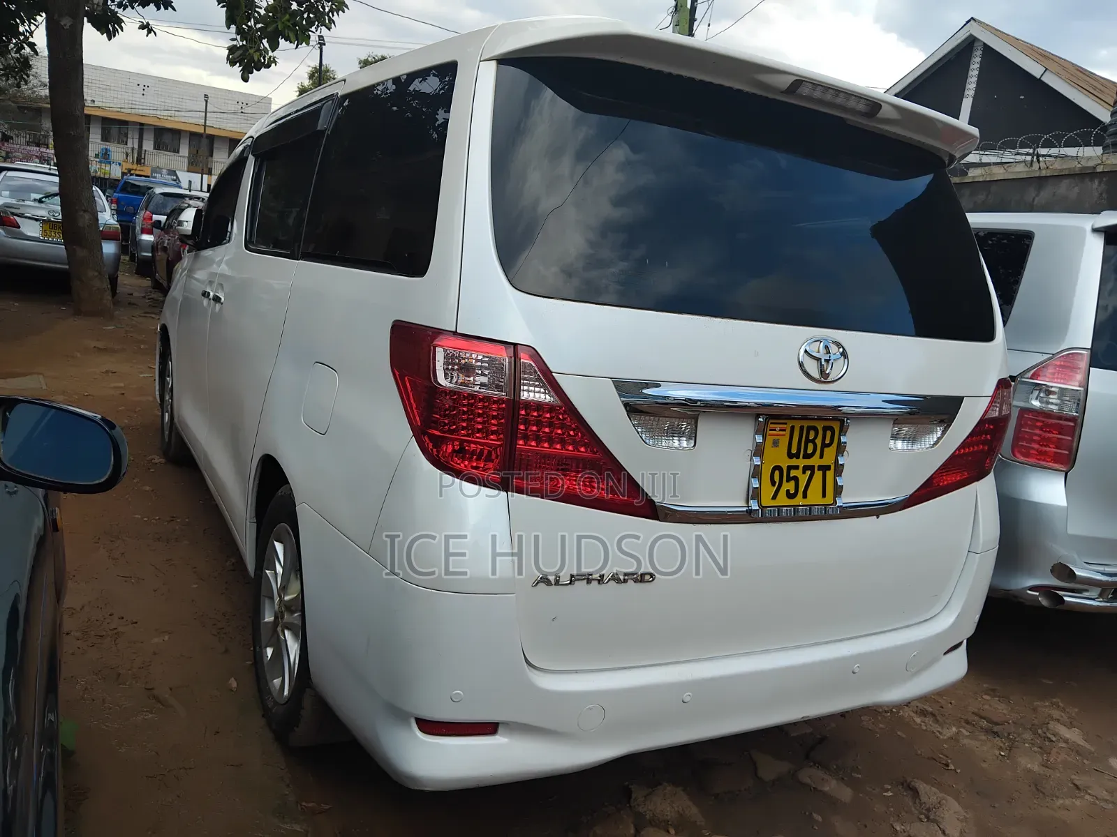 Toyota Alphard 2011 White
