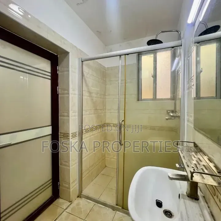3bdrm Apartment in Bugolobi Estate, Central Division for rent