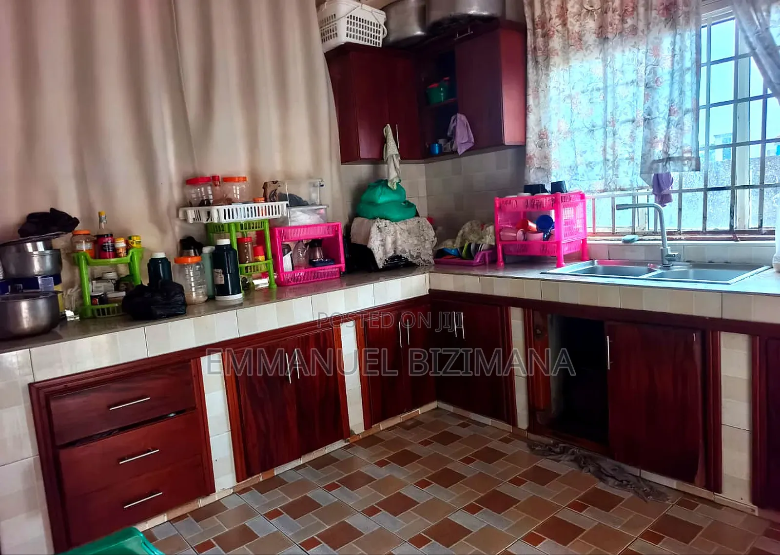 Furnished 4bdrm Bungalow in Kira, Central Division for sale
