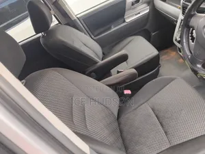 Toyota Noah 2010 Silver