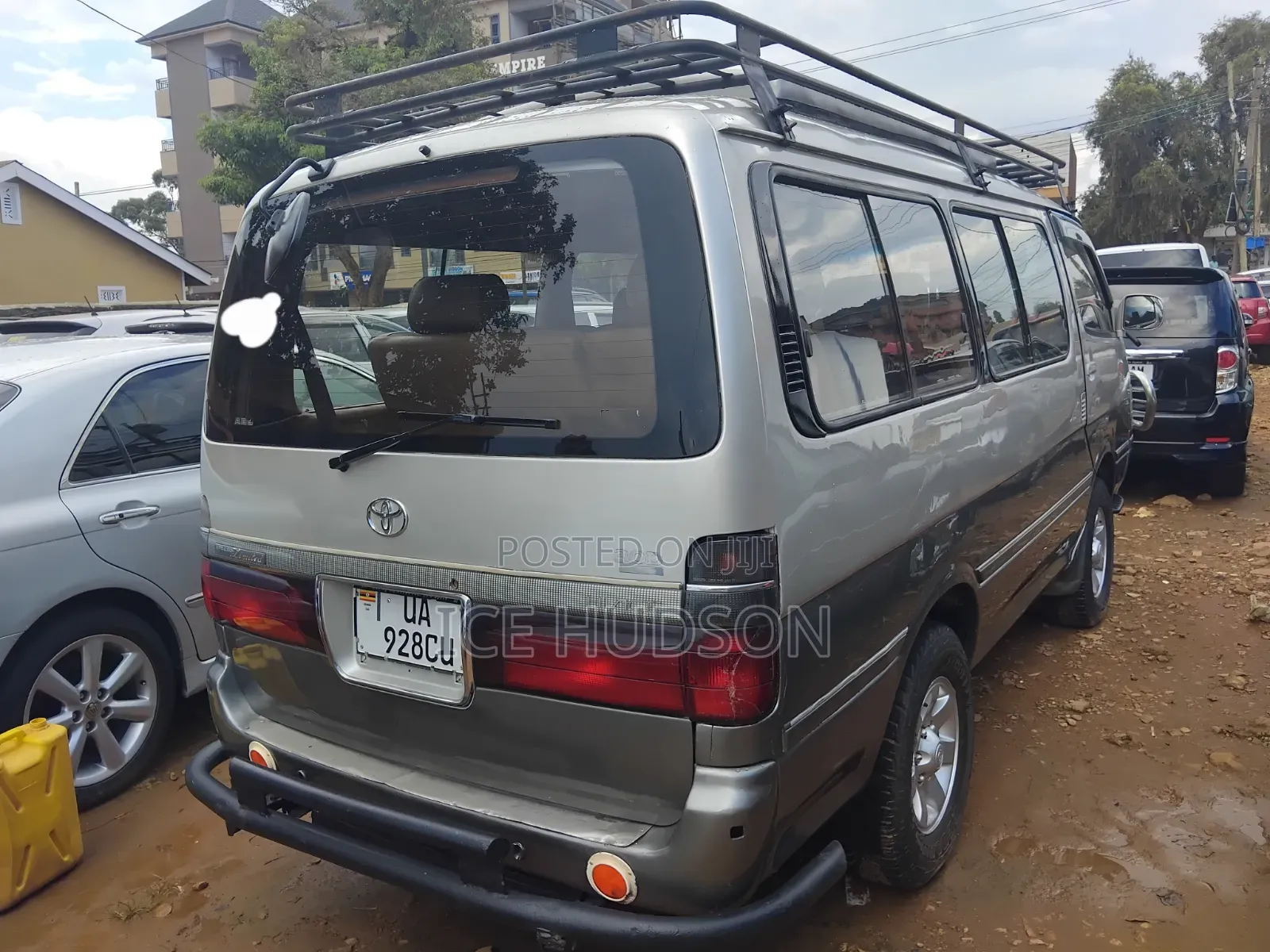 Toyota HiAce 2005