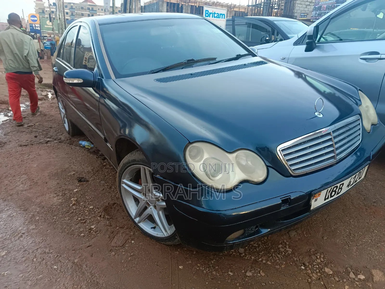 Mercedes-Benz C180 2013 Blue