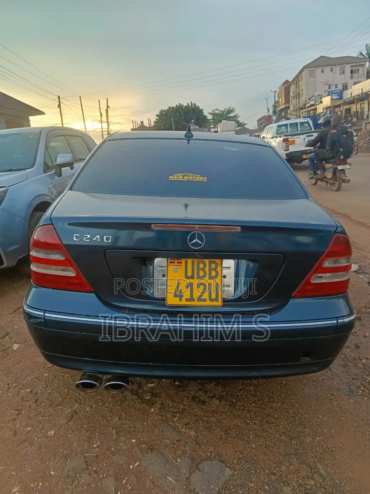 Mercedes-Benz C180 2013 Blue