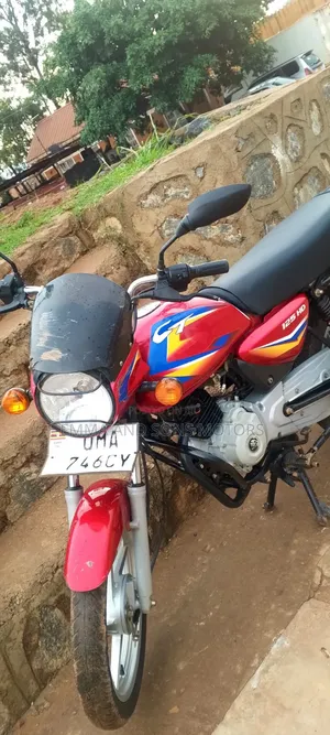 Bajaj CT 125X 2025 Red