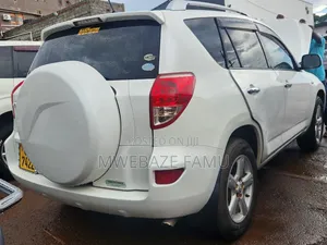 Toyota RAV4 2008 White