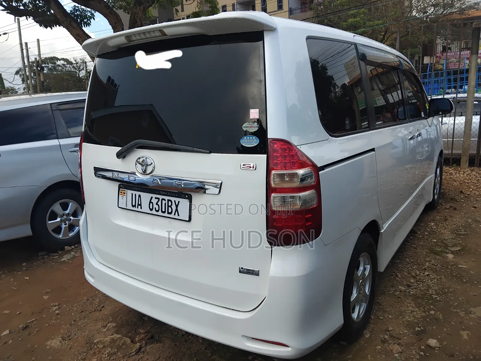 Toyota Noah 2013 White