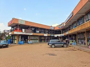 Mpererwe Gayaza Road Commercial Structure on Sale