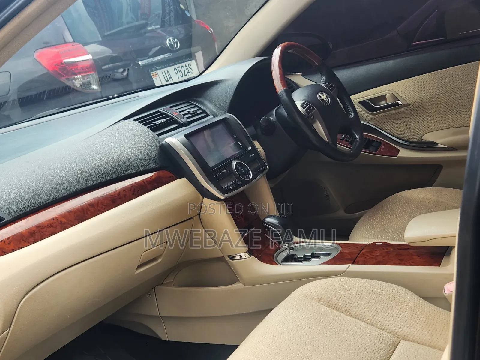 Toyota Premio 2014 Maroon