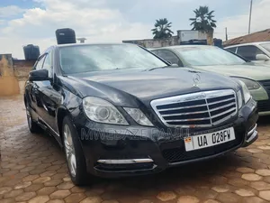 Mercedes-Benz E300 2010 Black