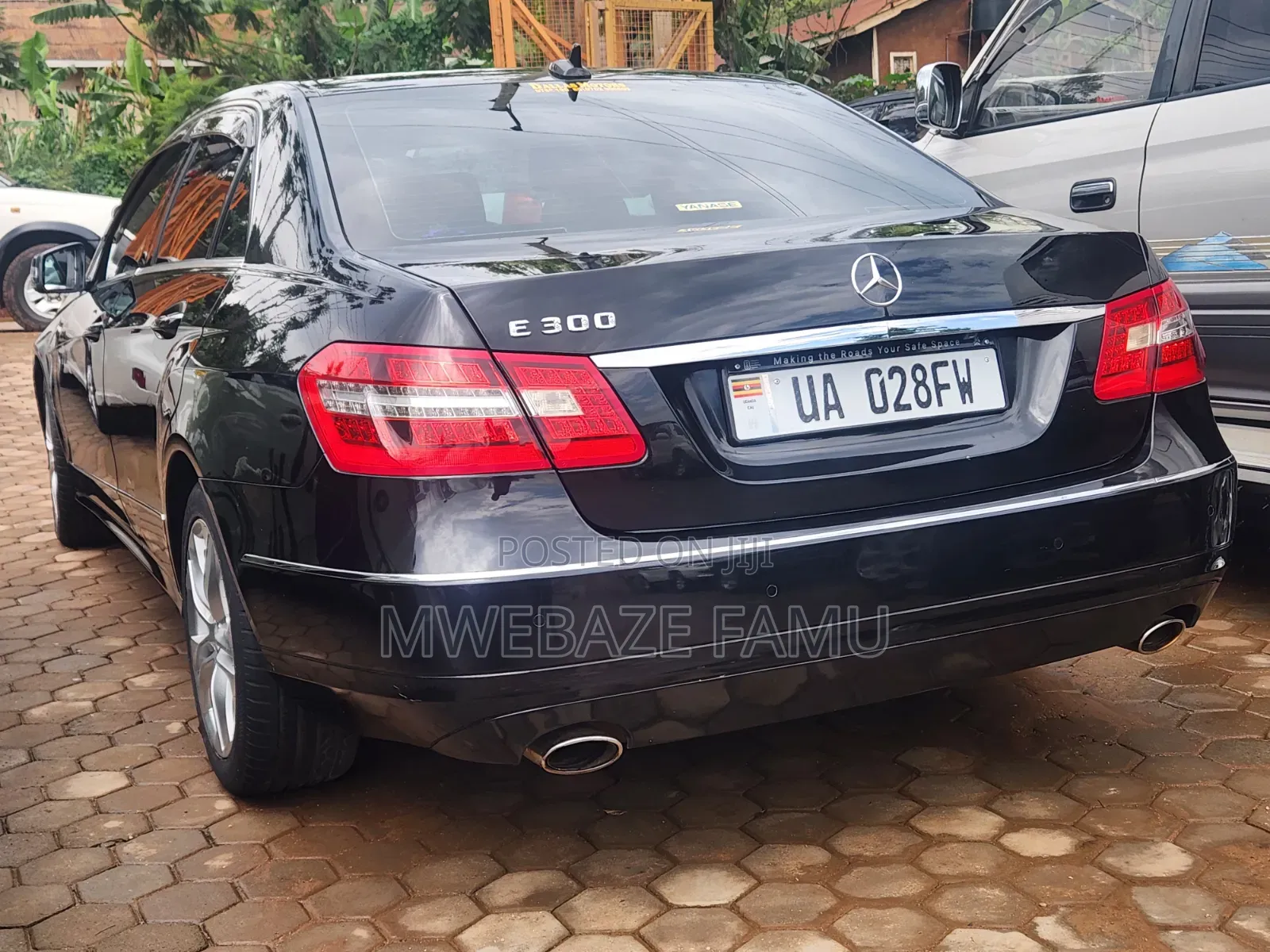 Mercedes-Benz E300 2010 Black