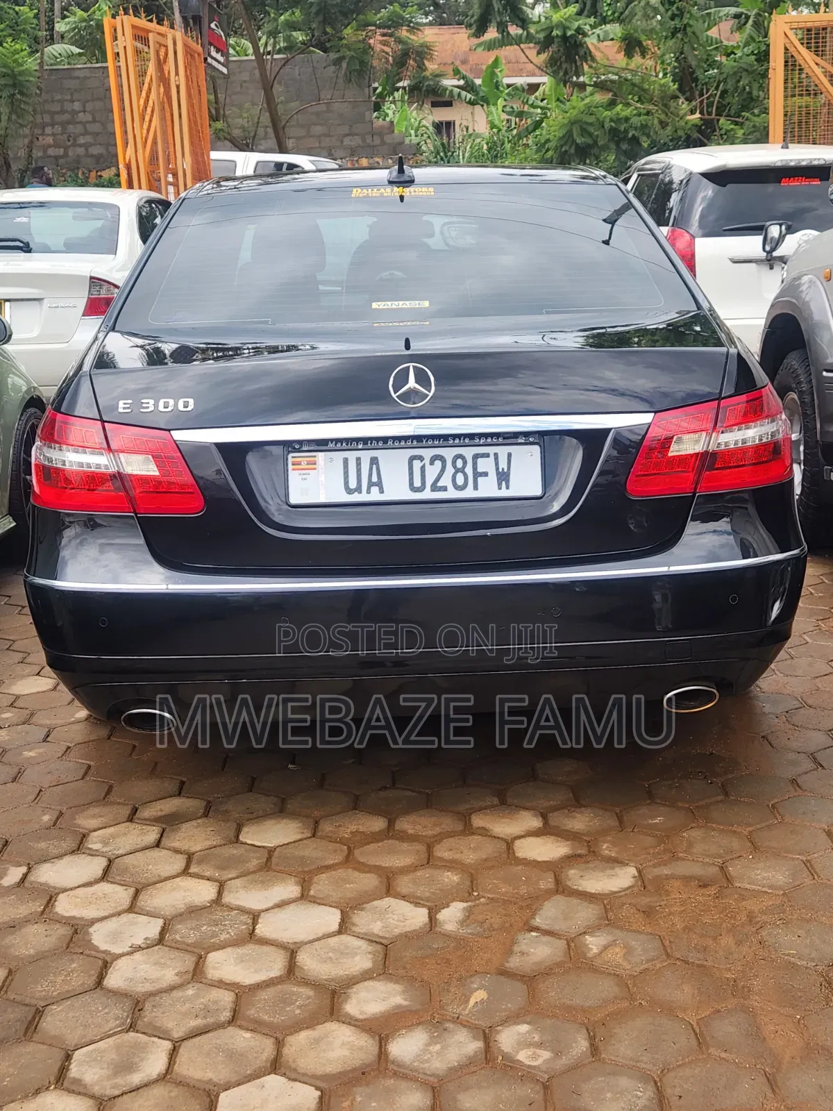 Mercedes-Benz E300 2010 Black
