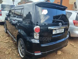 Toyota Corolla Rumion 2011 Black