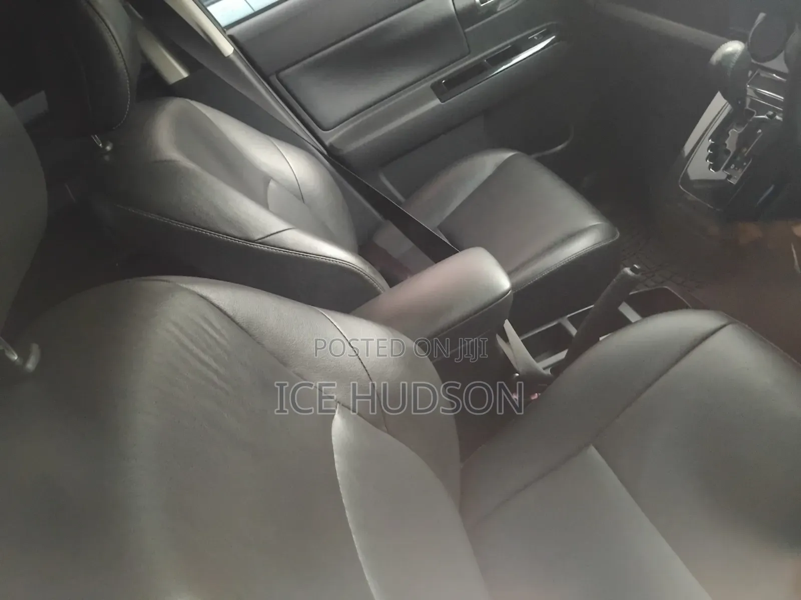 Toyota Corolla Rumion 2011 Black