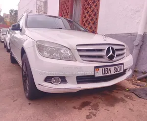Mercedes-Benz C200 2010 White