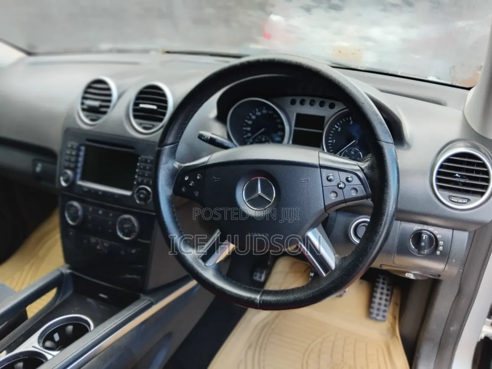 Mercedes-Benz M Class 2009 Silver