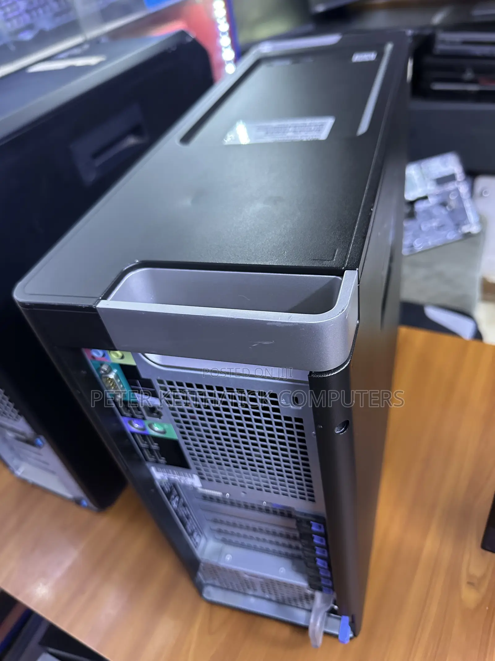 Desktop Computer Dell Precision 5810 32GB Intel Xeon HDD 3T