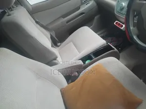 Toyota Raum 2007 Silver