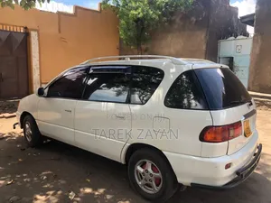 Toyota Ipsum 1997 White