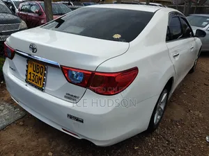 Toyota Mark X 2012 White