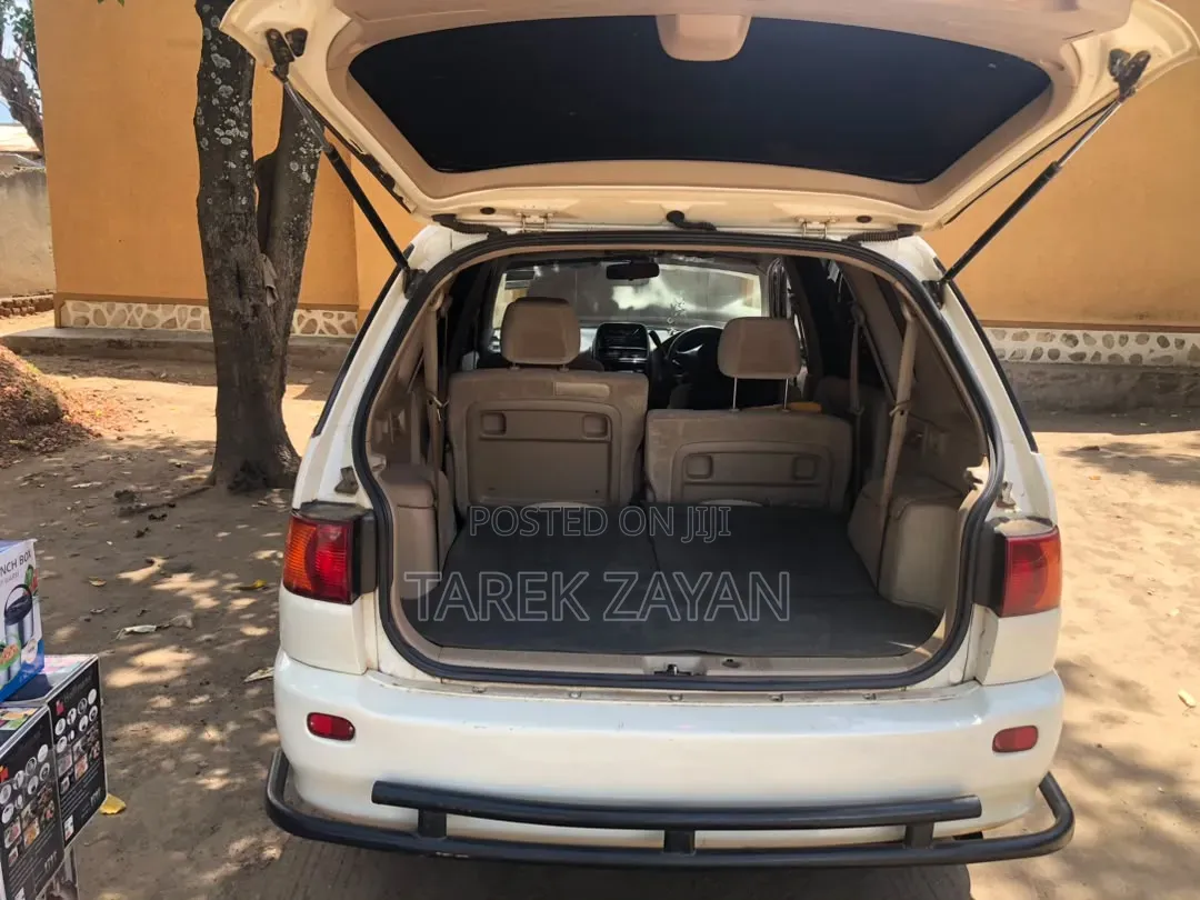 Toyota Ipsum 1997 White