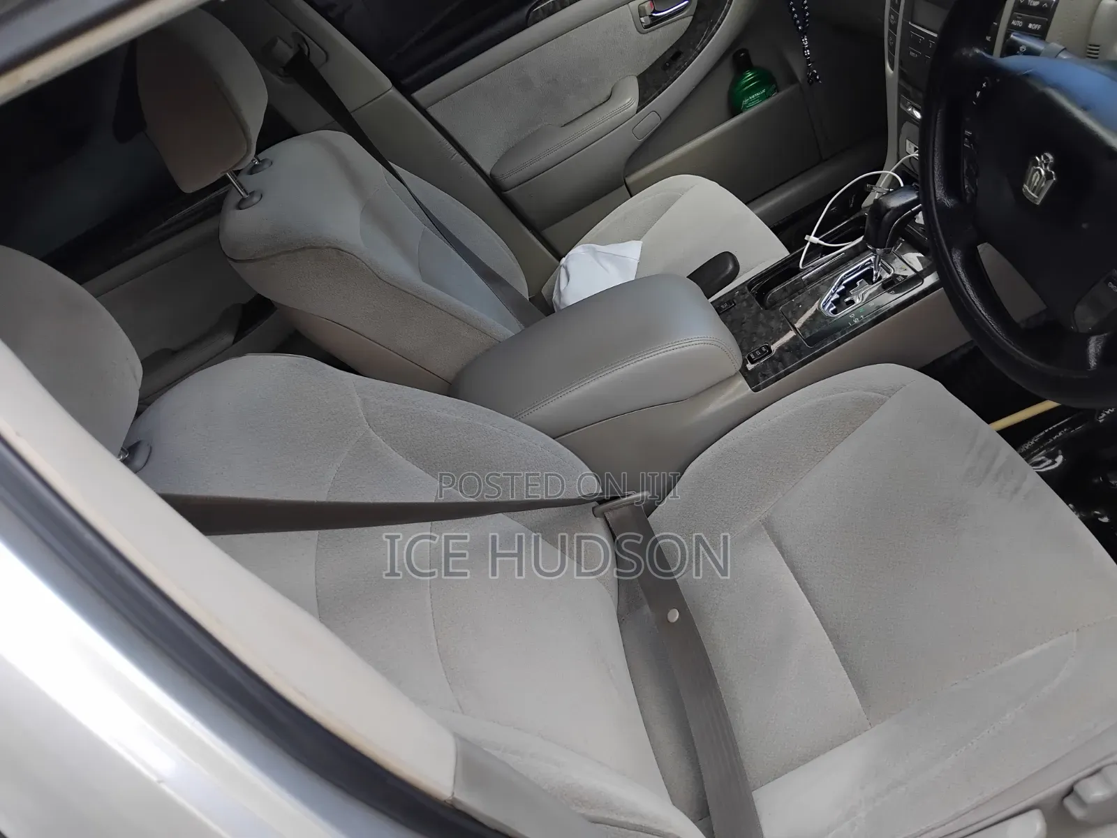 Toyota Crown Royale 2005 Silver