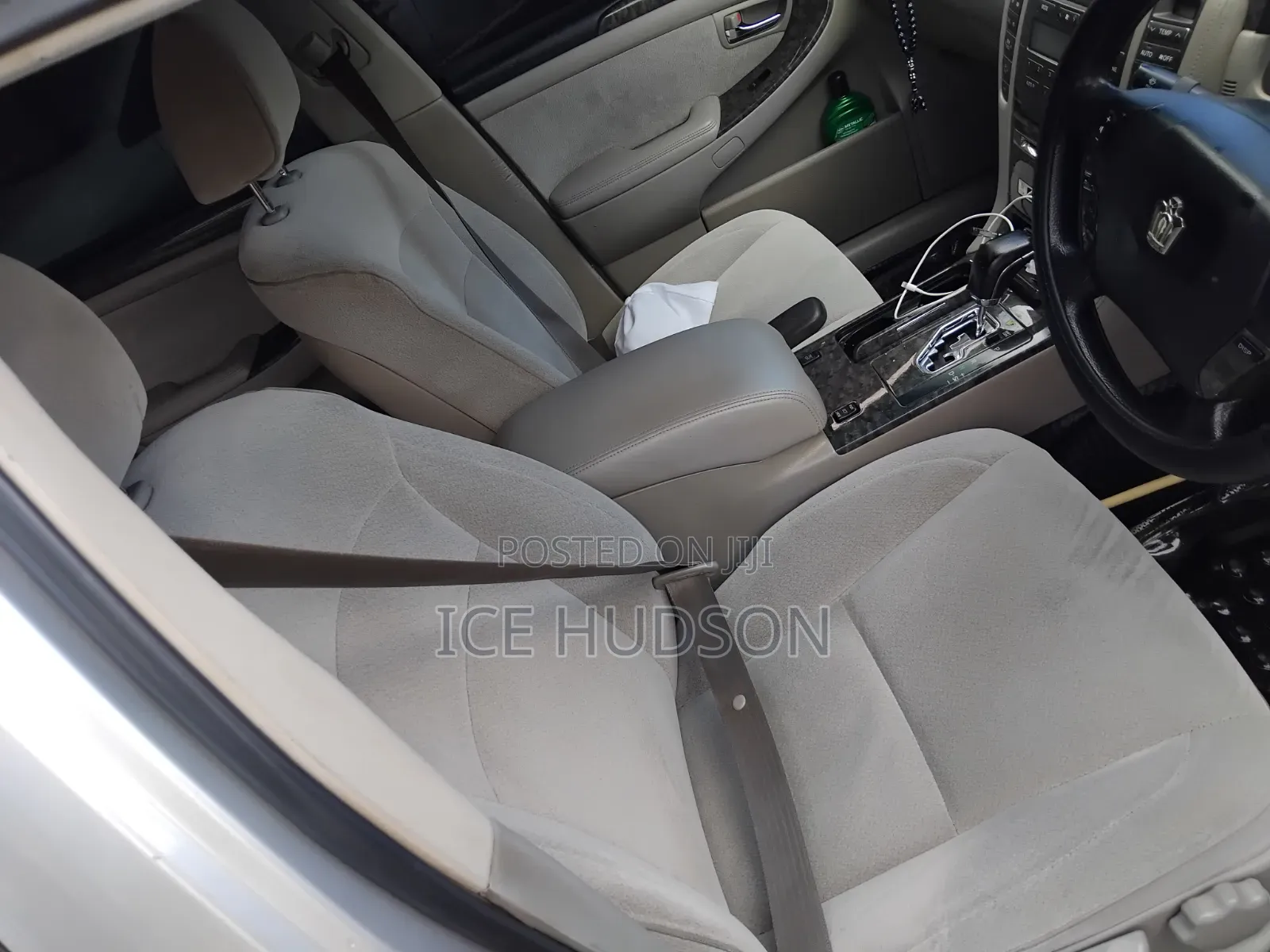 Toyota Crown Royale 2005 Silver