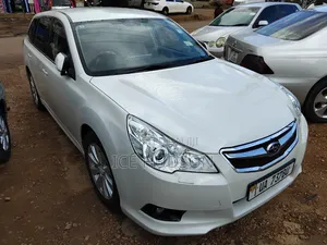 Subaru Legacy 2013 White
