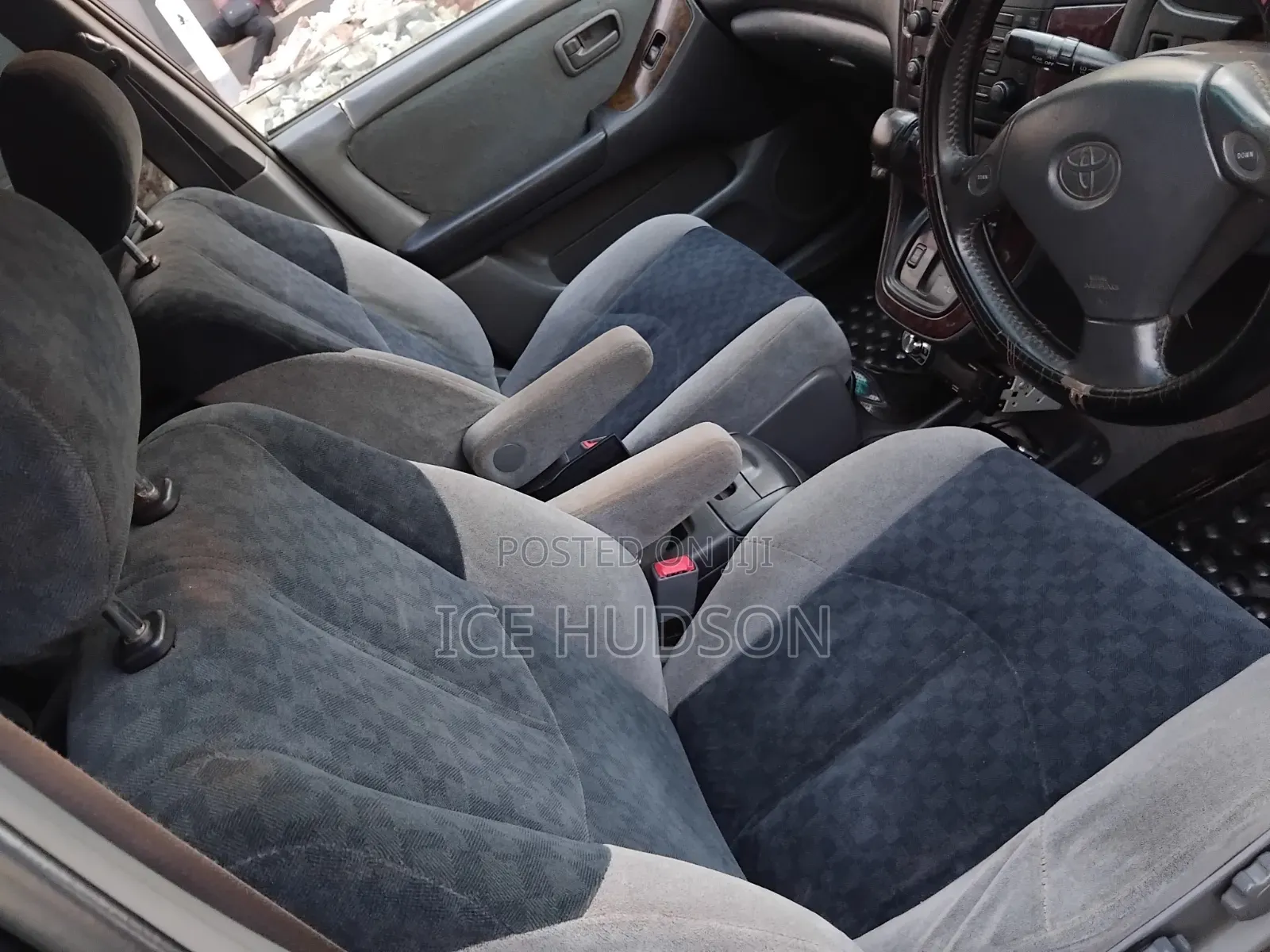 Toyota Harrier 1999 Black