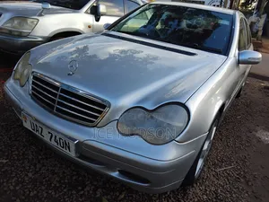 Mercedes-Benz C180 2004 Silver