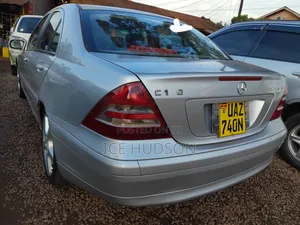 Mercedes-Benz C180 2004 Silver