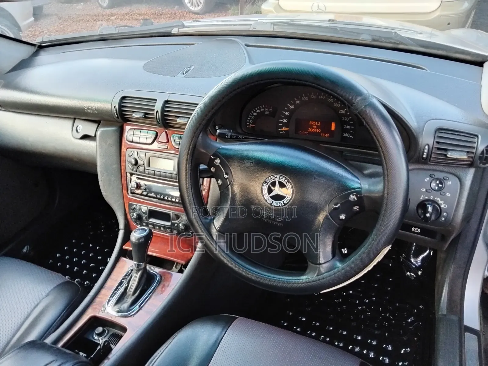 Mercedes-Benz C180 2004 Silver